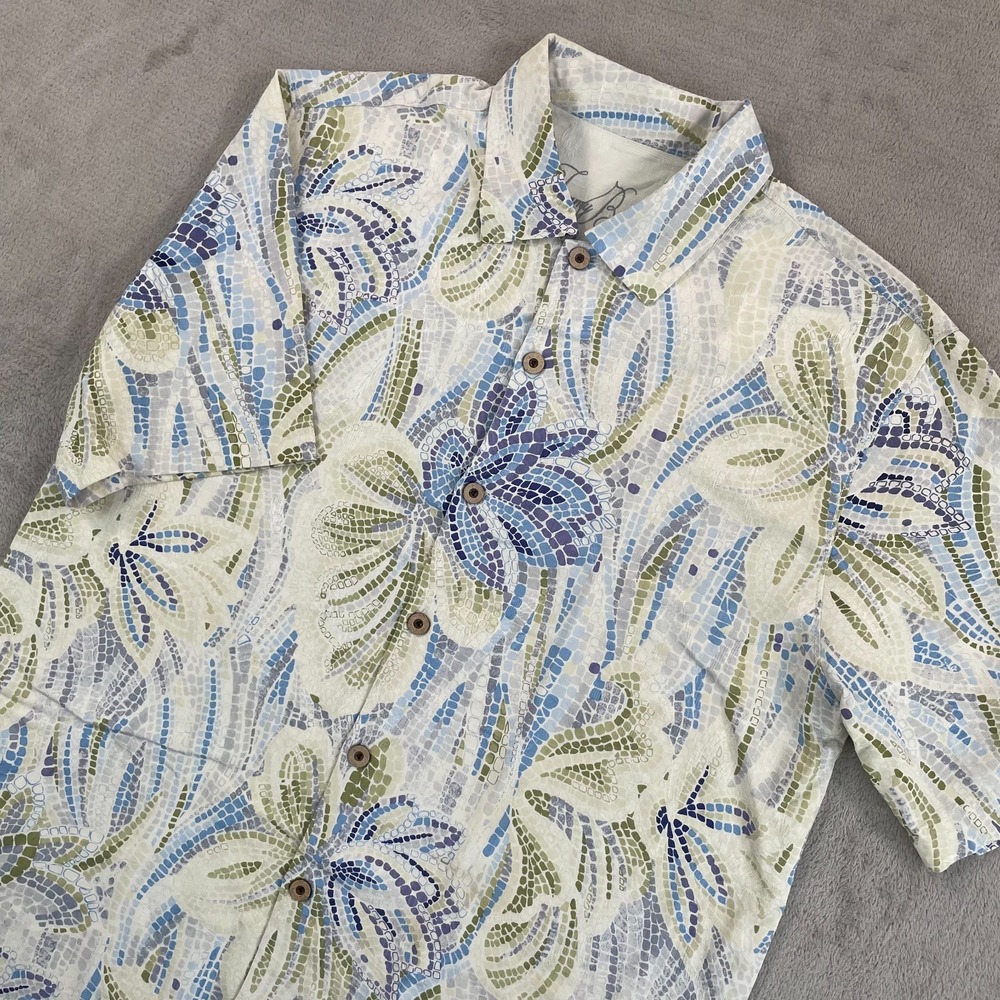 Vintage Tommy Bahama Camp Shirt Men Medium Multi Floral AOP Hawaiian Silk NWOT